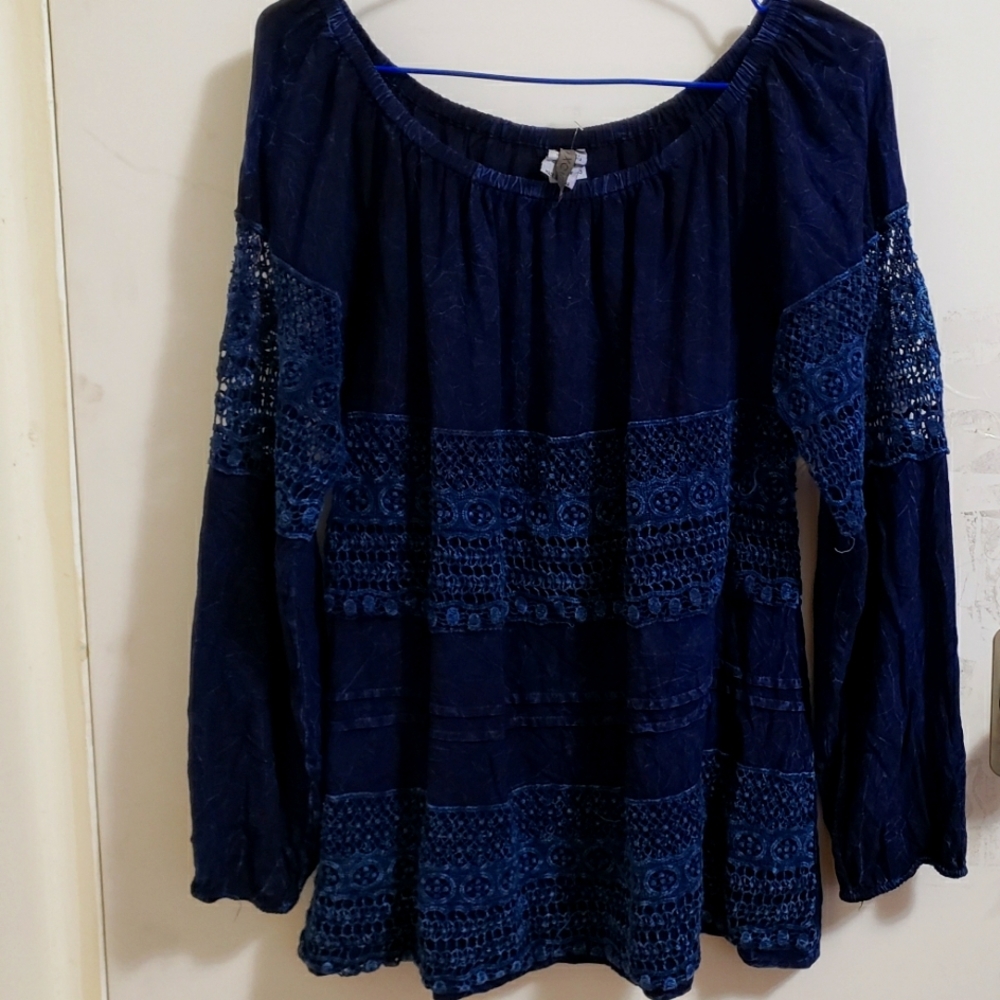 XCV1 navy lace cotton blouse